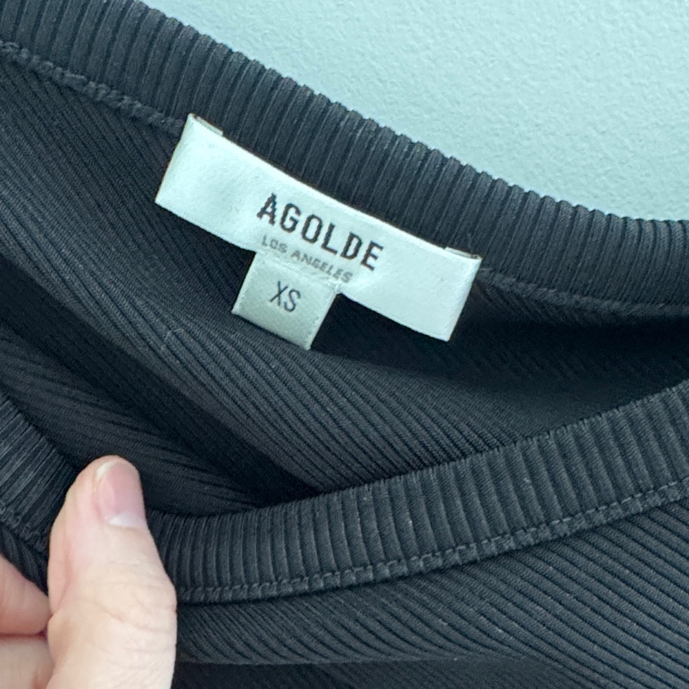 AGOLDE Yasmin Asymmetric One-Shoulder Black Tank Top - Picture 3 of 4